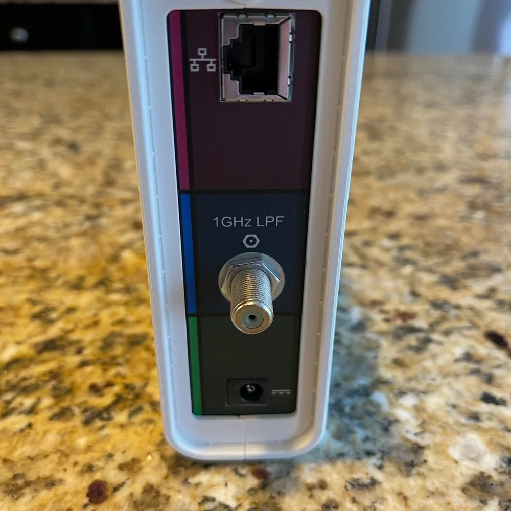 LIKE NEW IN BOX | ORIGINALLY $70 | Arris Surfboard SB6141 Premium Wi-Fi Modem - Picture 2 of 5